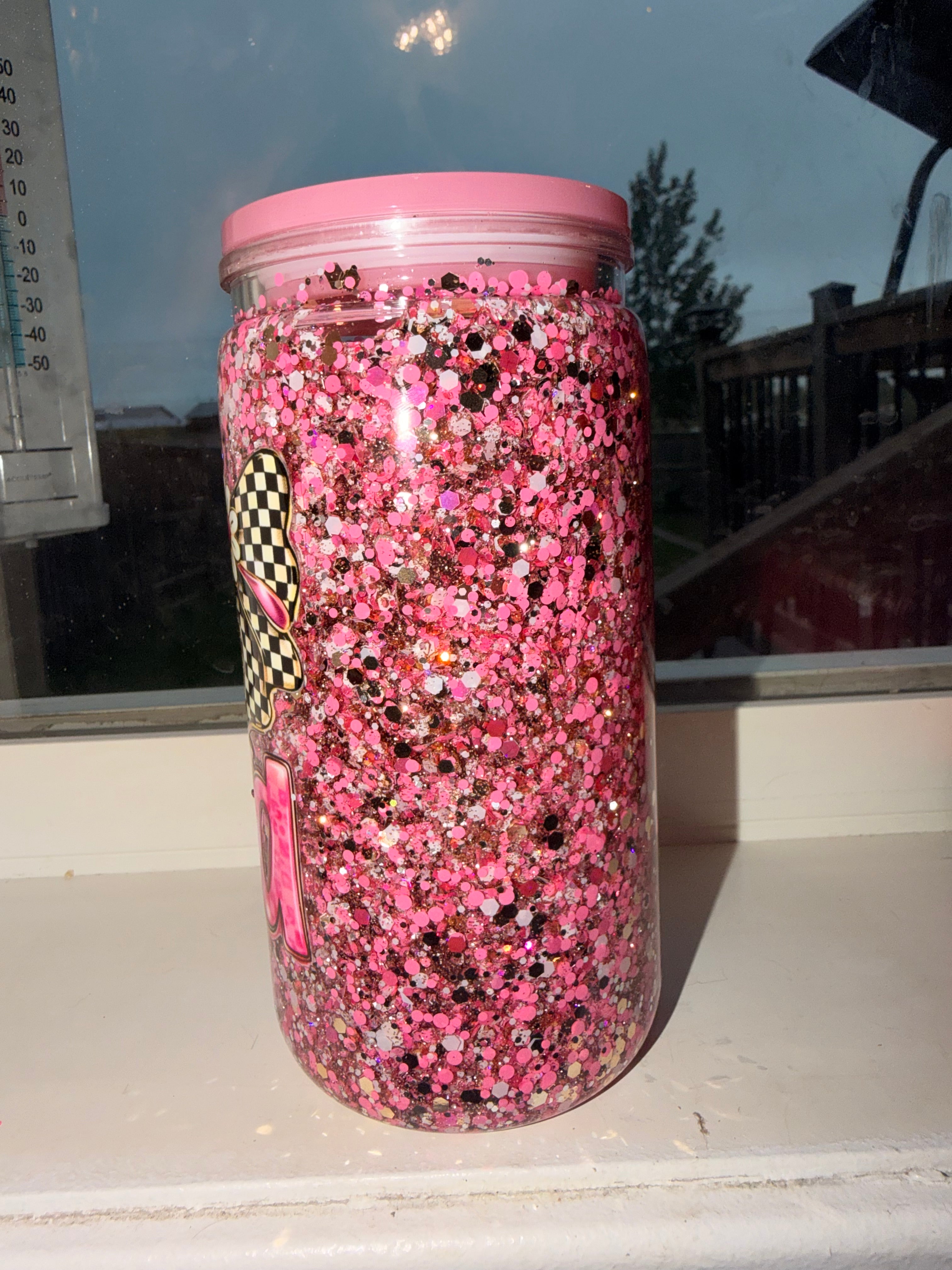 Premade 16oz Mama Snowglobe Tumbler 🩷