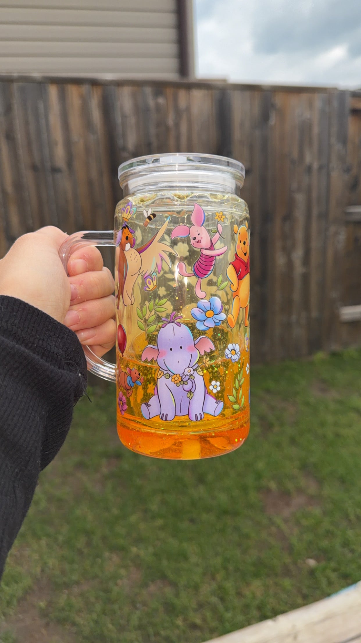 16oz Snowglobe Tumbler/Handle - Winnie Pooh & Friends
