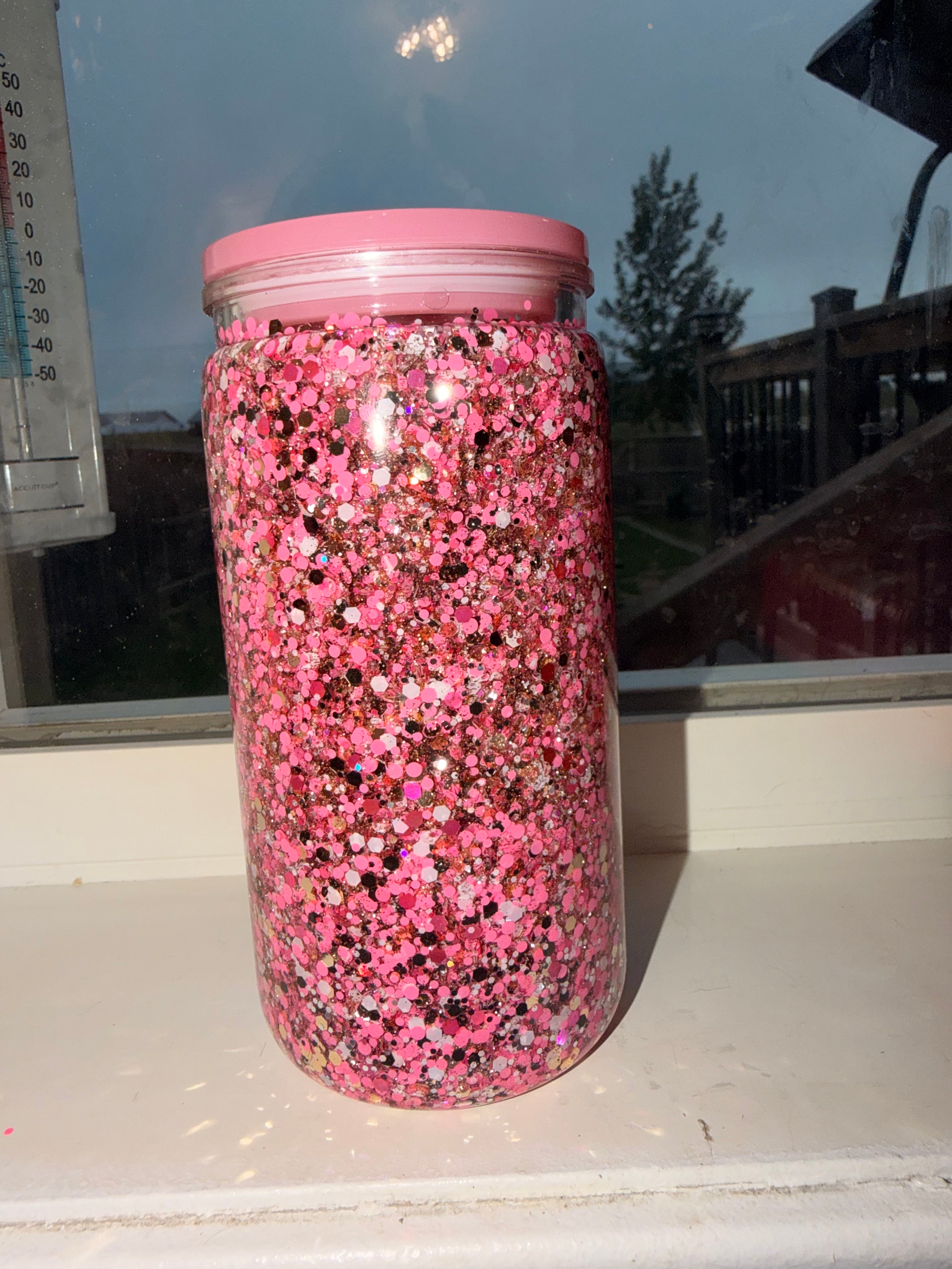 Premade 16oz Mama Snowglobe Tumbler 🩷