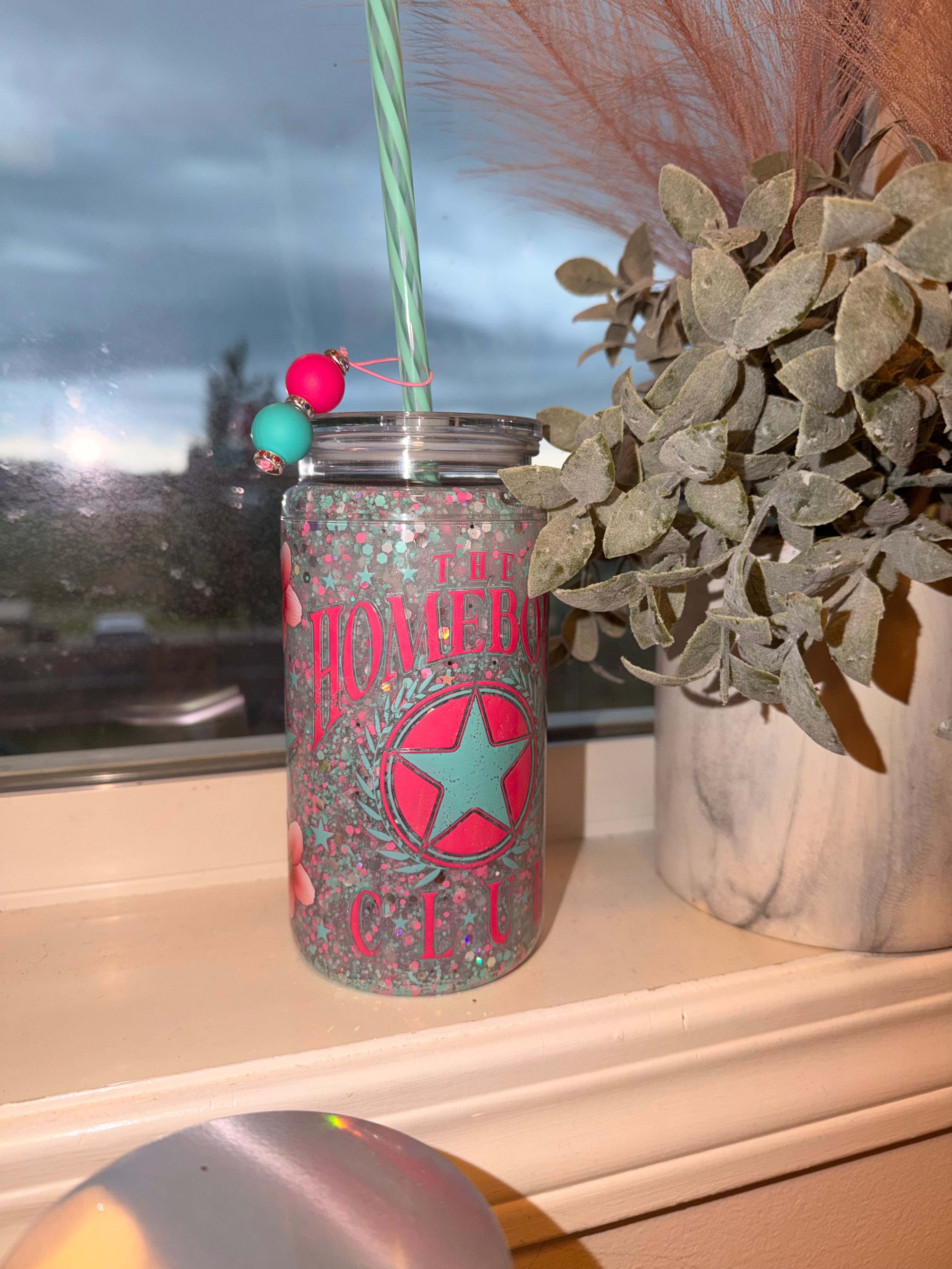 16oz Snowglobe Tumbler/Handle - Homebody Club