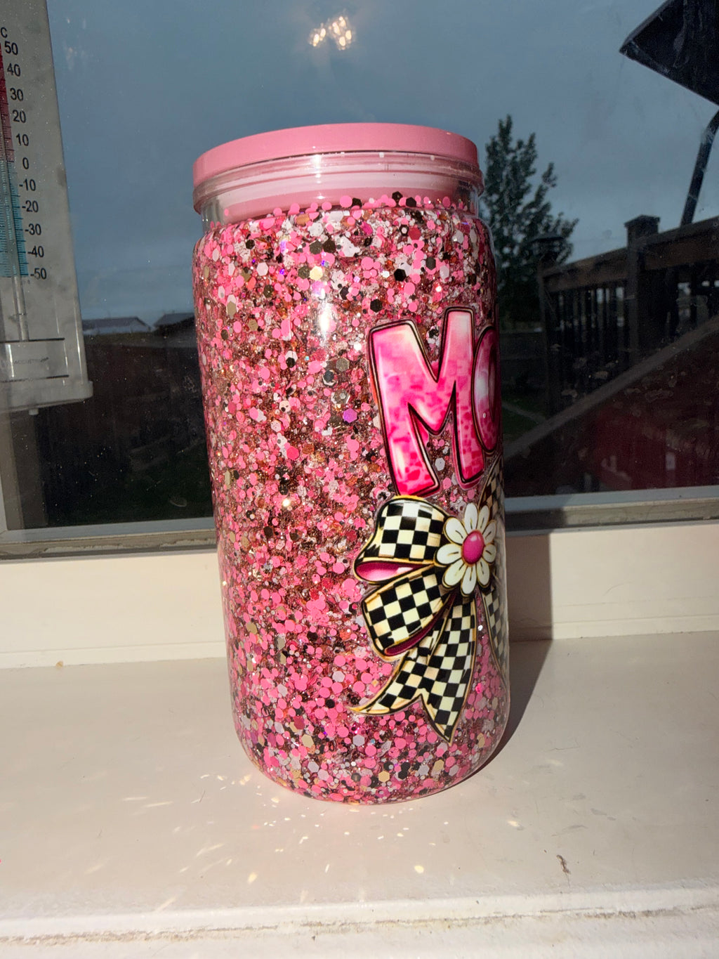 Premade 16oz Mama Snowglobe Tumbler 🩷