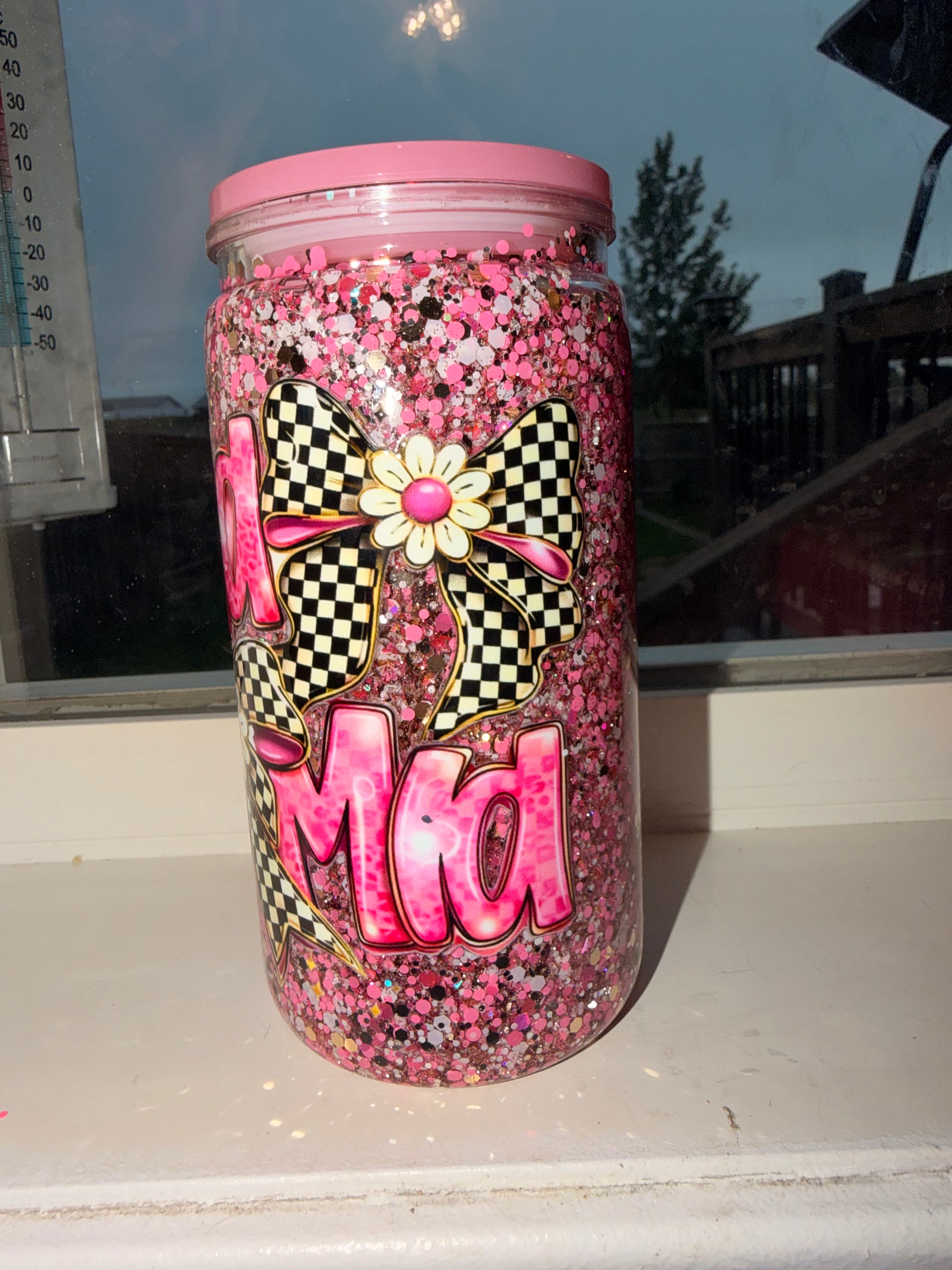 Premade 16oz Mama Snowglobe Tumbler 🩷