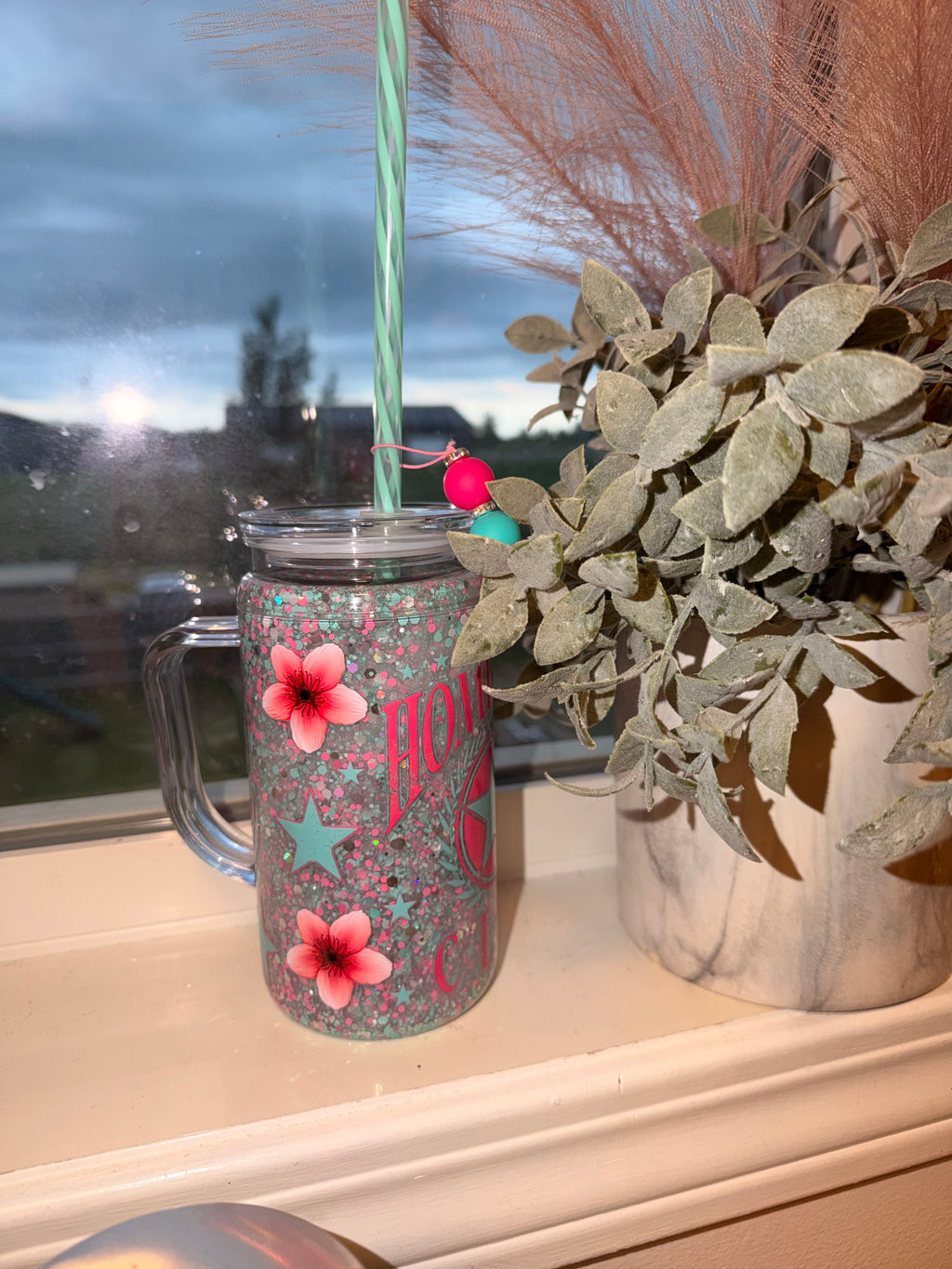 16oz Snowglobe Tumbler/Handle - Homebody Club