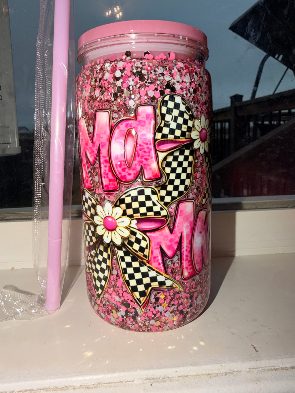 Premade 16oz Mama Snowglobe Tumbler 🩷