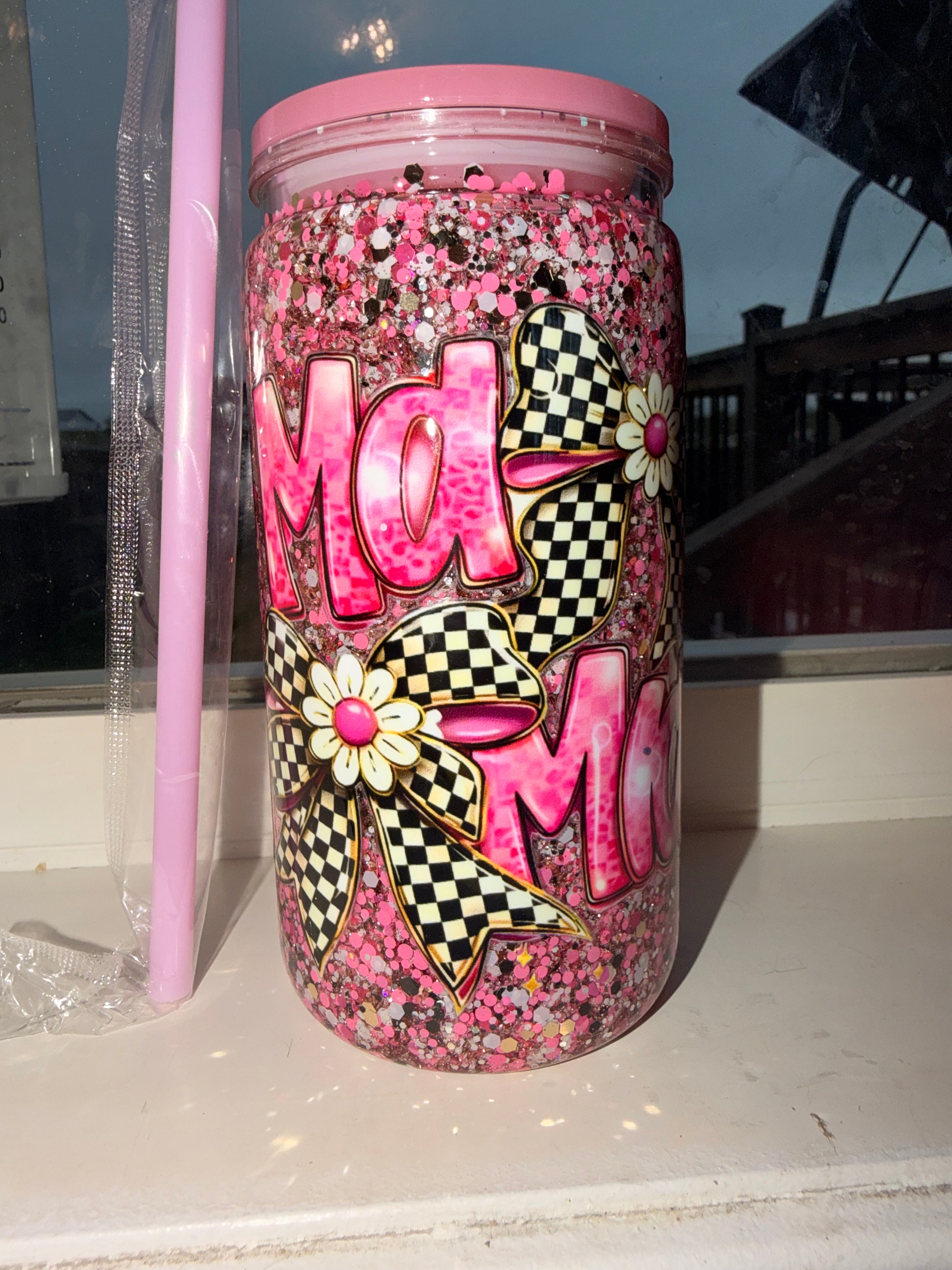 Premade 16oz Mama Snowglobe Tumbler 🩷